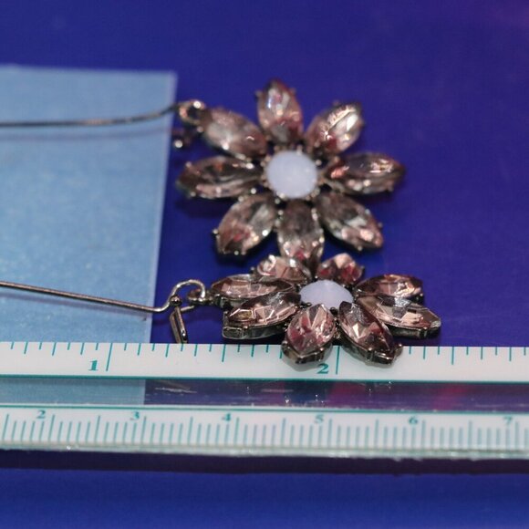 Simply Vera Vera Wang Leverback Drop Earrings W/ Floral Design - Picture 4 of 4